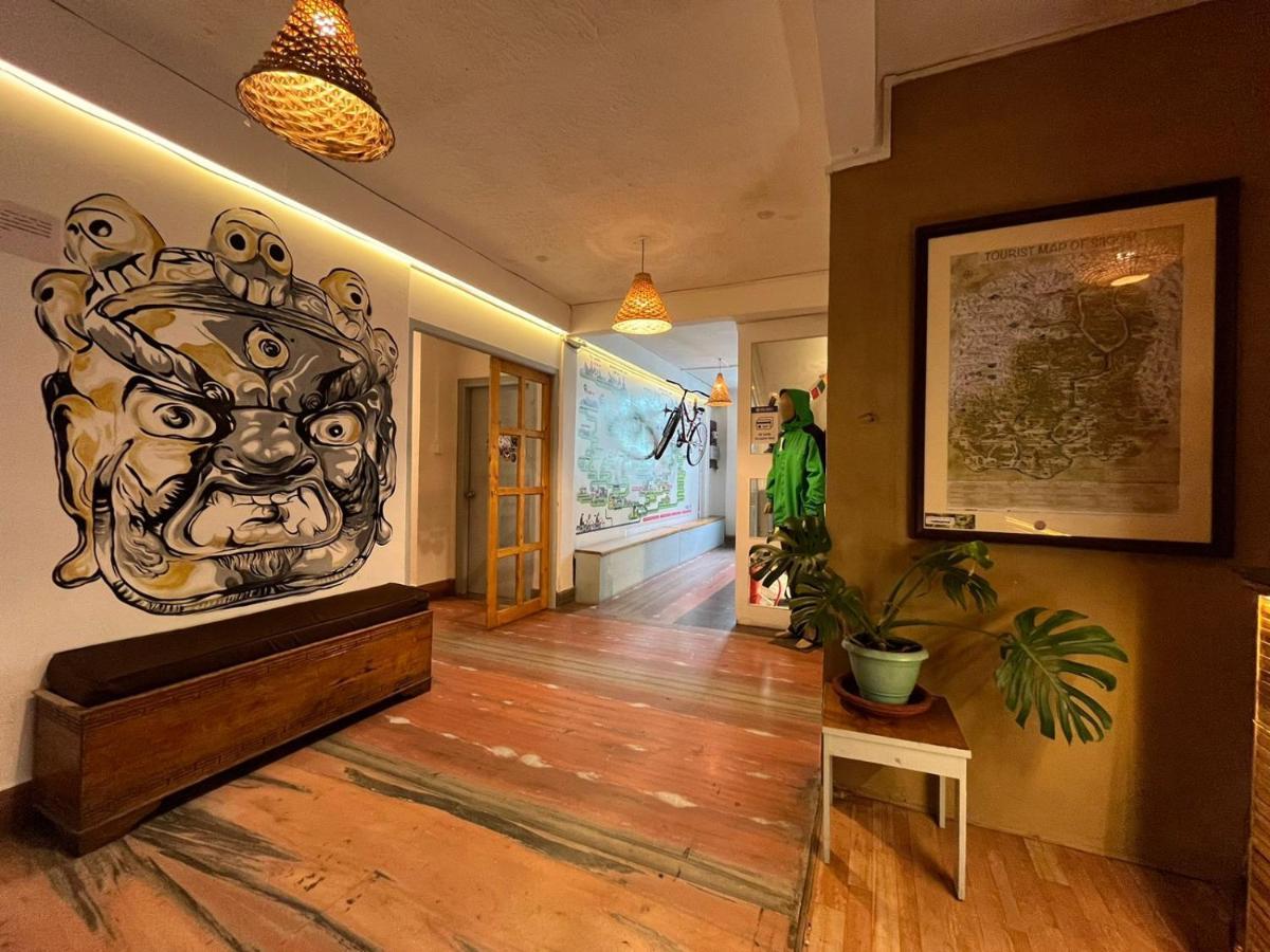 Mellow Fellow Hostel 강토크 외부 사진